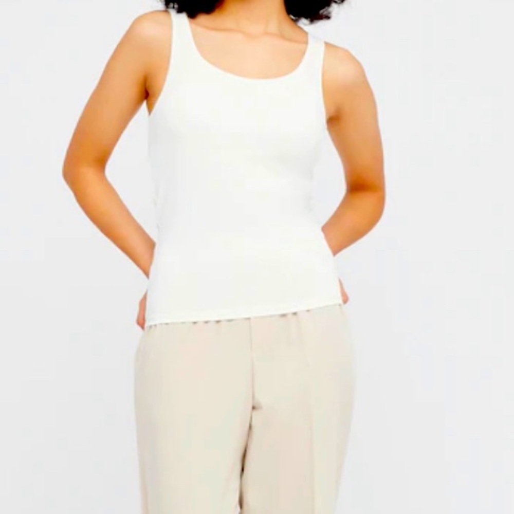 NWT AIRism Tank Top
